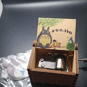 My neighbor Totoro music box & key chain